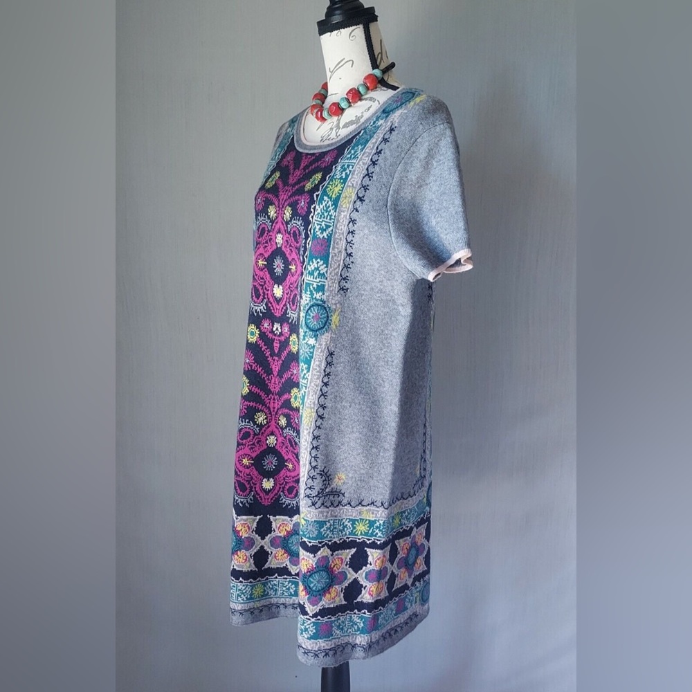 Akemi+Kin Anthropologie Kaleidoscope Sweater Dress Short Sleeve Floral Grey Sz.L - Picture 3 of 12